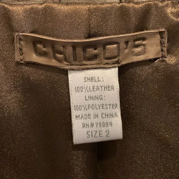 CHICO’s Womens Brown Leather Crop Length Jacket. Buttery Soft. Nice detail.​​​​​ - Picture 4 of 14